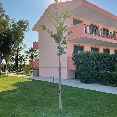 Stefania Sun Apartments Никити Екстериор снимка