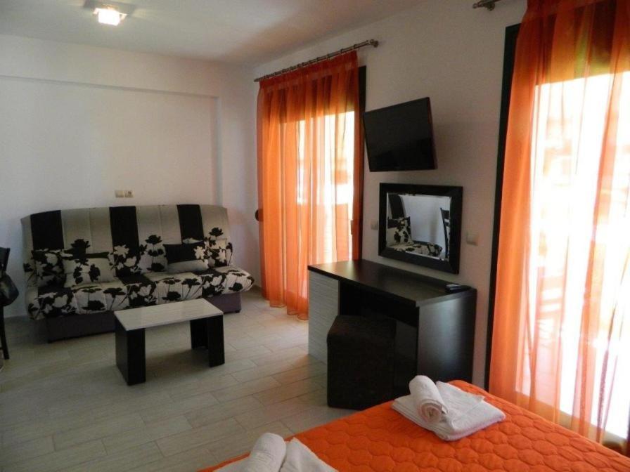 Stefania Sun Apartments Никити Екстериор снимка